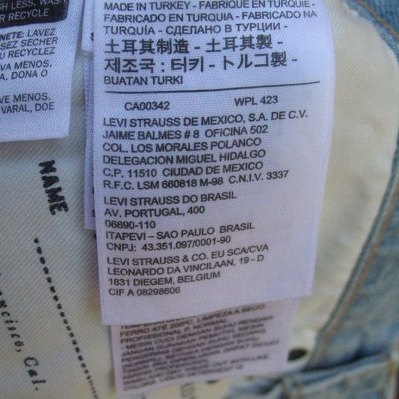 NWOT Levis Made and Crafted Cheeky Light Wash High Rise Cut Off Shorts - Picture 9 of 10